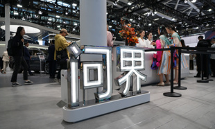 自今日起，问界经销商从华为终端“转会”赛力斯