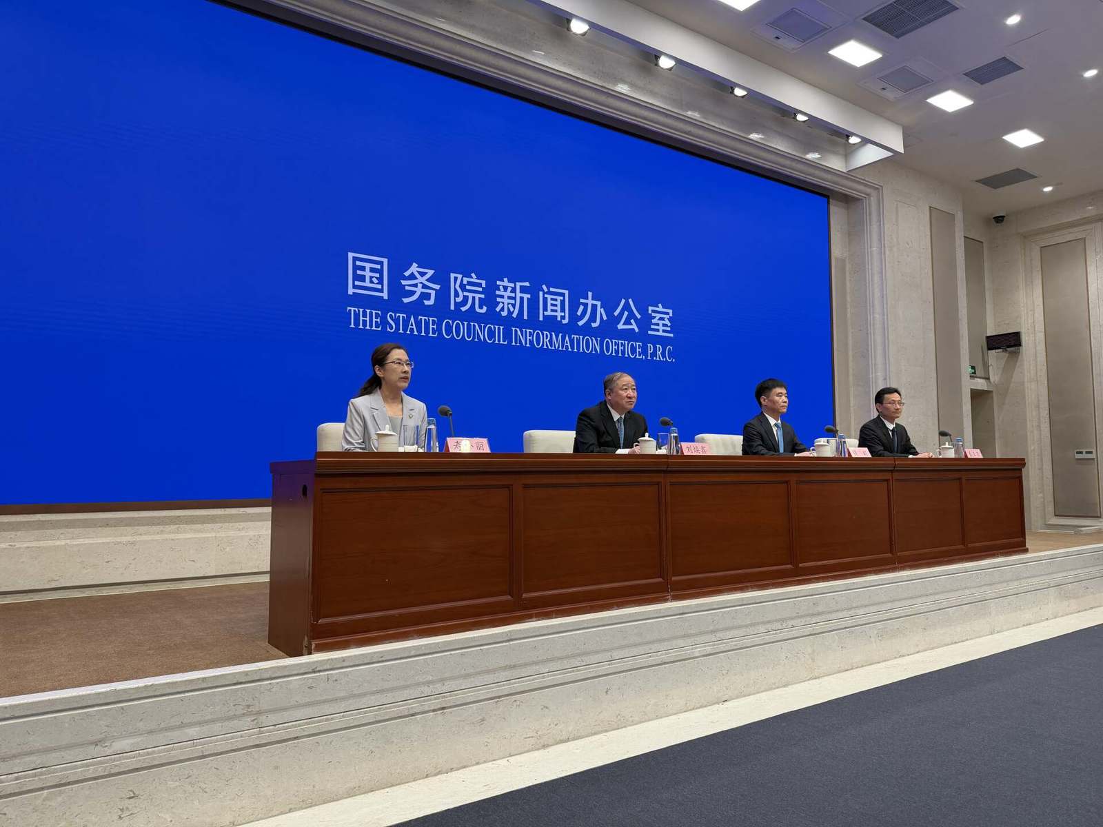 国家粮食和物资储备局答每经问：“十五五”时期要打造安全粮库、智慧粮库、绿色粮库、廉洁粮库