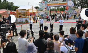 以会兴产促消费 成都“村糖会”激活乡村经济新动能