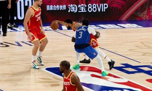 马云、蔡崇信现身NBA中国赛：一场赛事背后，阿里在赌88VIP和AI的长期价值