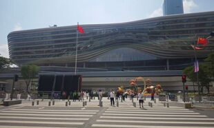 深港开启“5分钟通关时代”！皇岗口岸重启，大湾区跨境城市更新有了“超级样本”