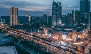 长三角“双万之城”，不想再当“洼地”了